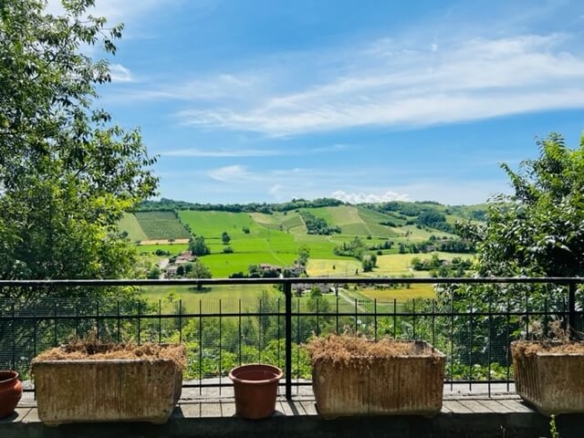 Castell’Arquato • Casa in sasso con giardino e terrazzo panoramico