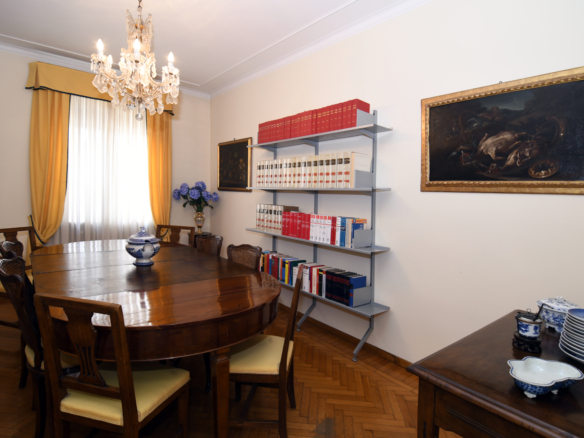 B.RA GENOVA – elegante app.to al piano alto