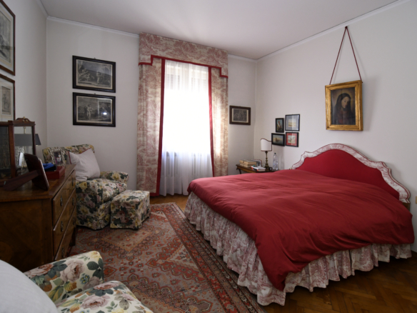 B.RA GENOVA – elegante app.to al piano alto