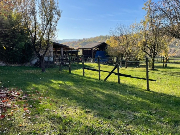 Splendido rustico in sasso di mq 300