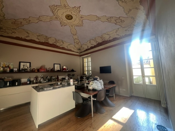 Centro • Casa indipendente con terrazzo e box