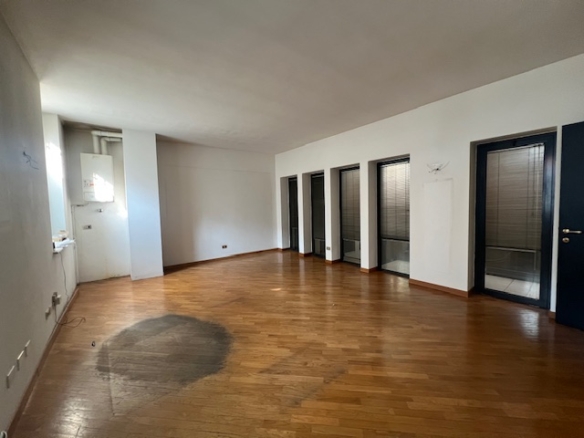 Ufficio/App.to con finiture di pregio • Piazza Cavalli