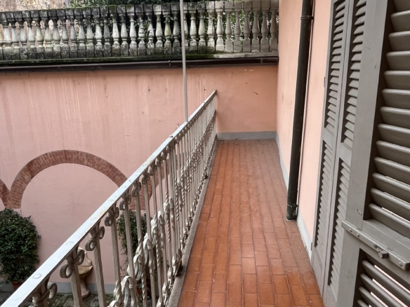 App.to al piano nobile con affacci sui giardini • Via San Siro