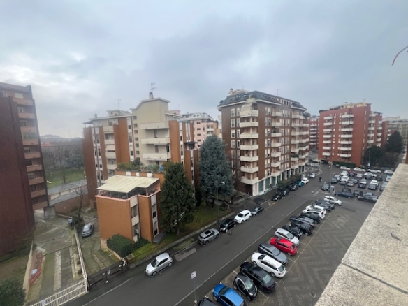 App.to 130 mq con balconi panoramici e box • Pubblico Passeggio