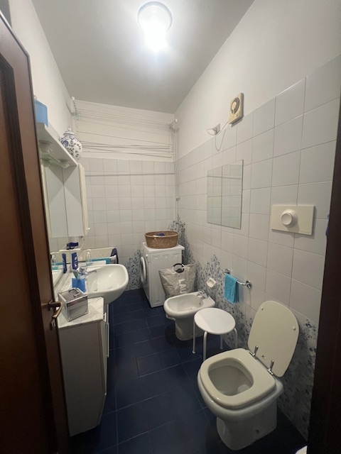 App.to con terrazzi e due box • Pubb. Passeggio