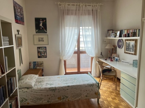 App.to con terrazzi e due box • Pubb. Passeggio