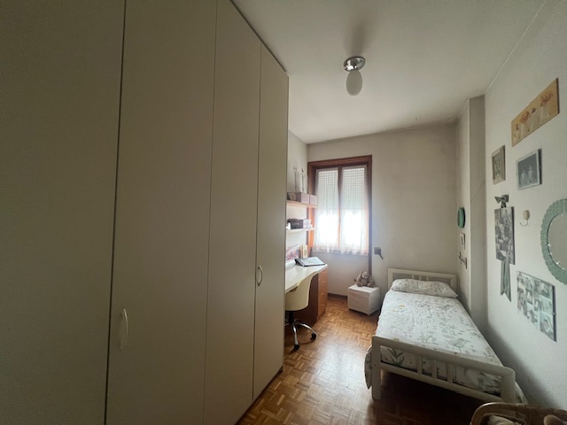 App.to con terrazzi e due box • Pubb. Passeggio