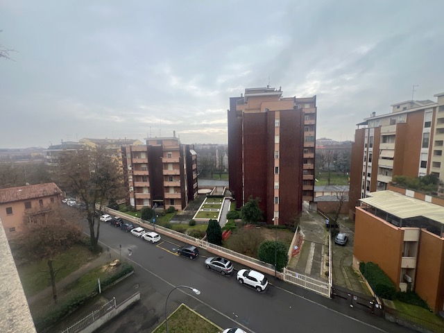 App.to con terrazzi e due box • Pubb. Passeggio