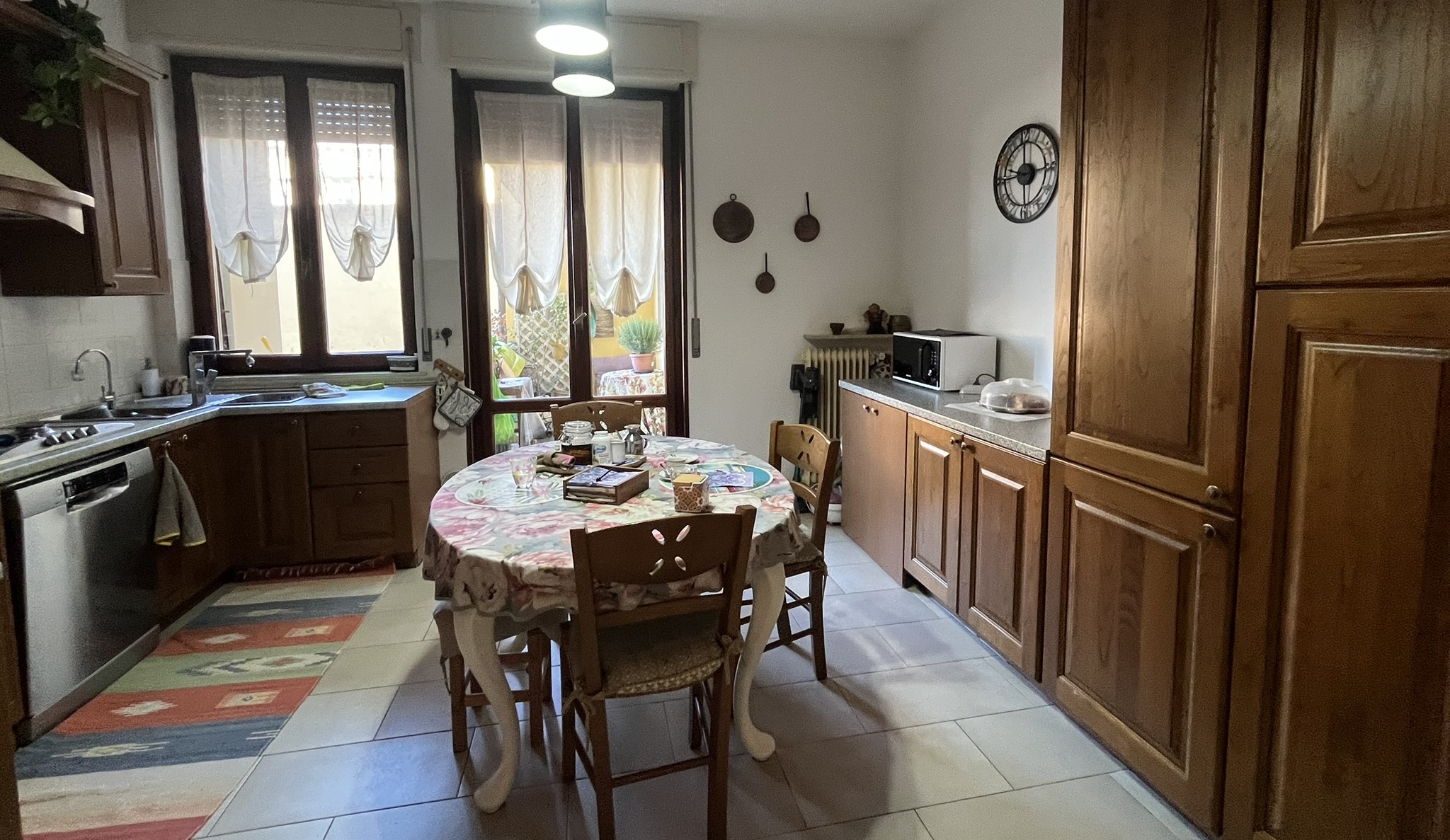 App. ristrutturato con cucina abitabile