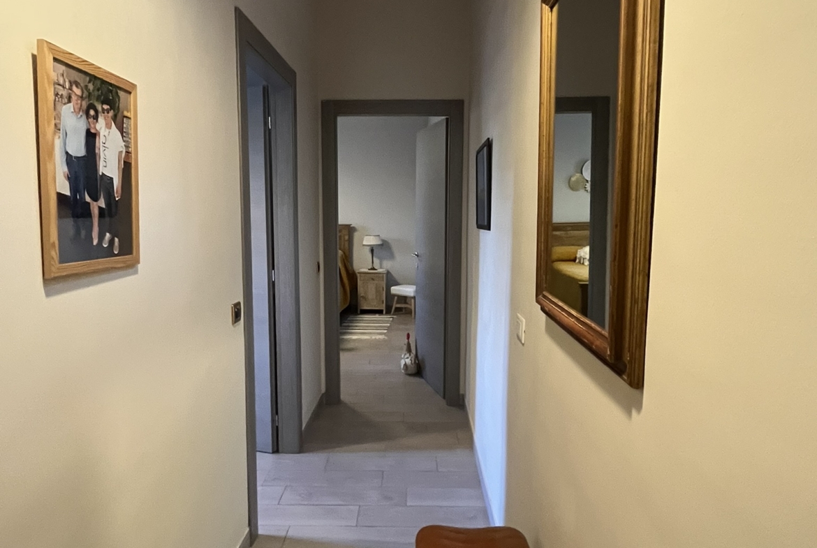 App. ristrutturato con cucina abitabile