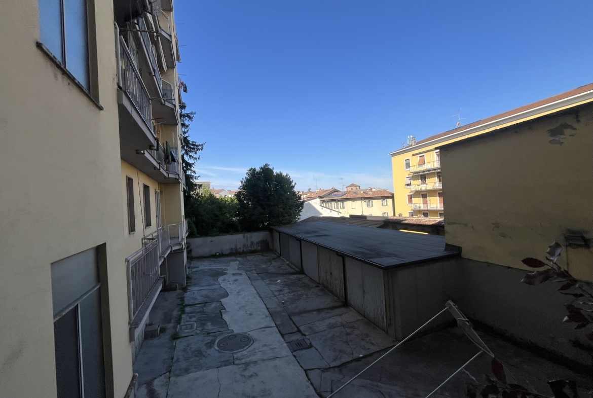 App. ristrutturato con cucina abitabile