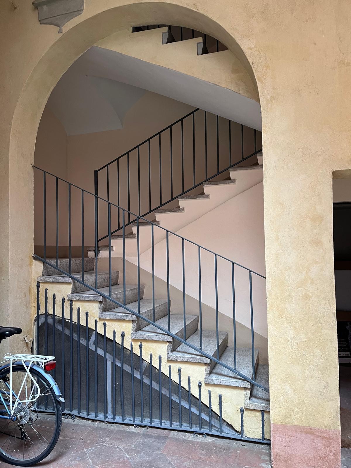 App.to in palazzo antico con p. auto • Via Poggiali