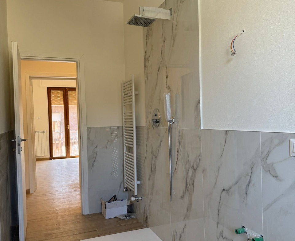 App.to ristrutturato con grande terrazzo