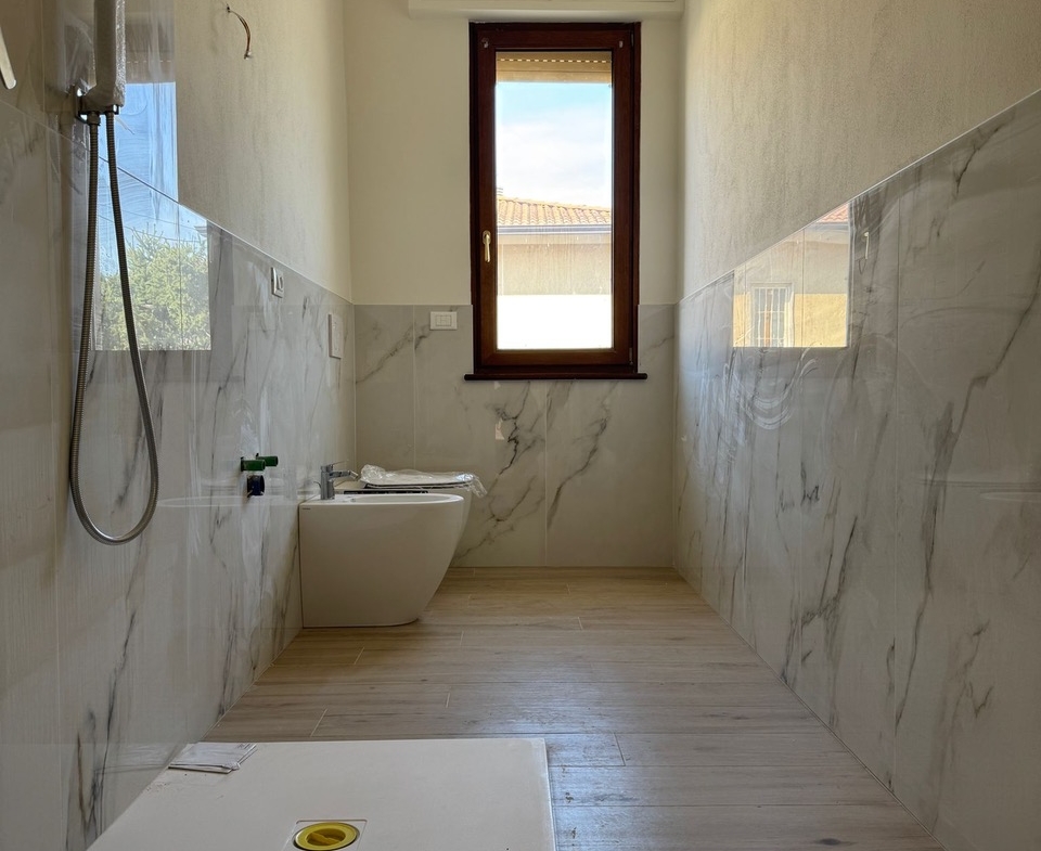 App.to ristrutturato con grande terrazzo