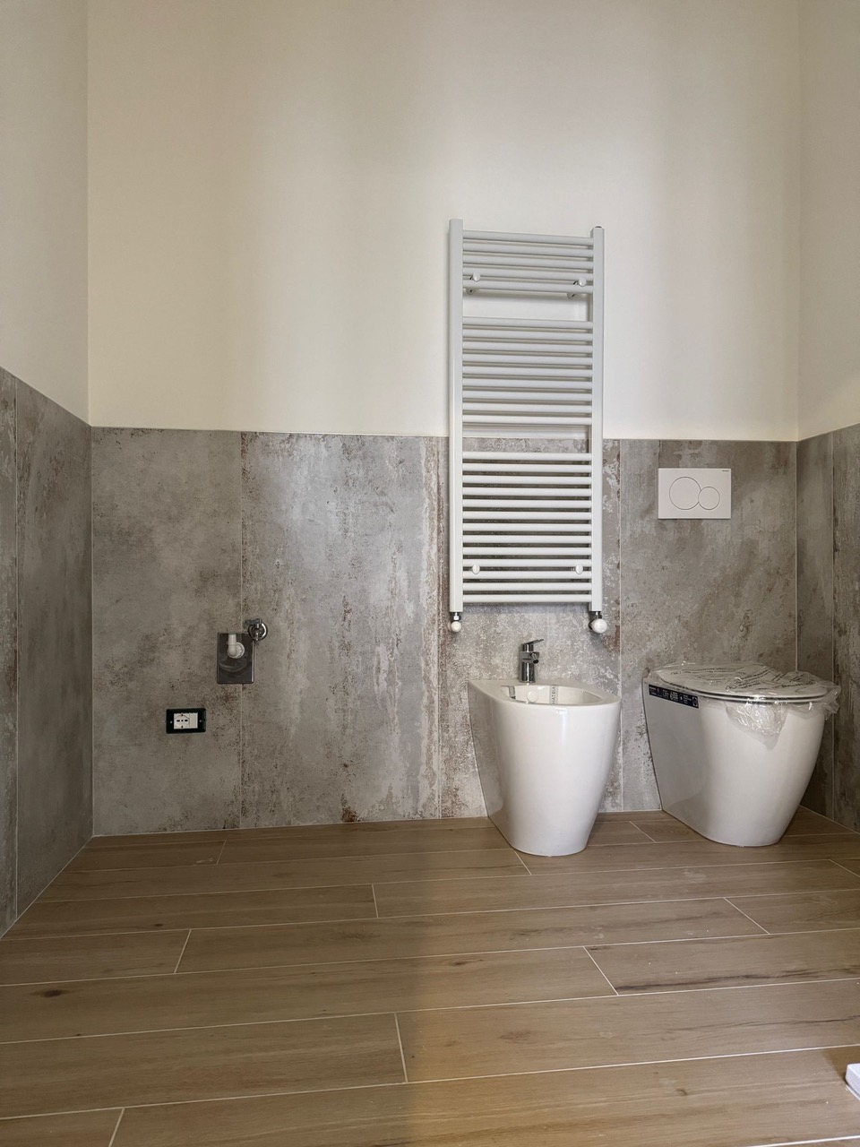App.to ristrutturato con grande terrazzo