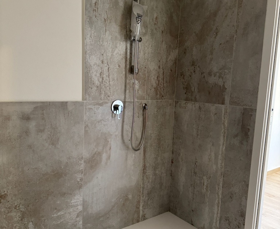 App.to ristrutturato con grande terrazzo