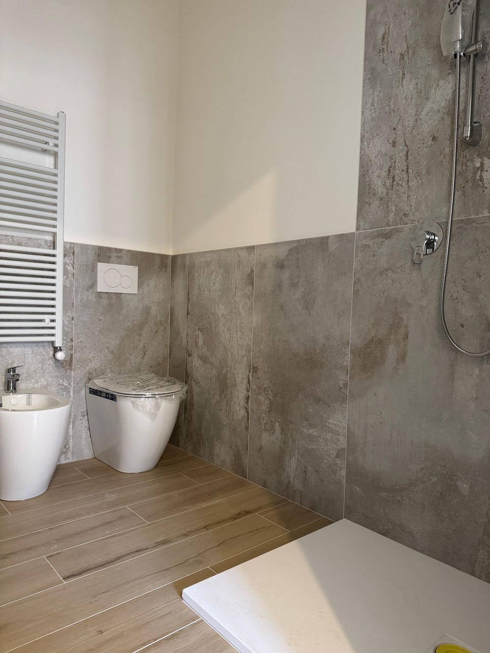 App.to ristrutturato con grande terrazzo