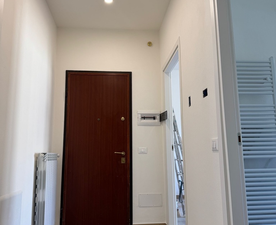 App.to ristrutturato con grande terrazzo