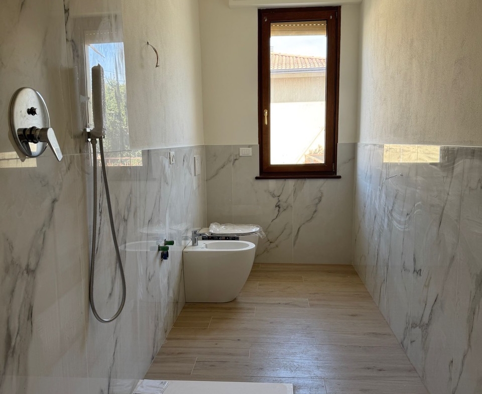 App.to ristrutturato con grande terrazzo
