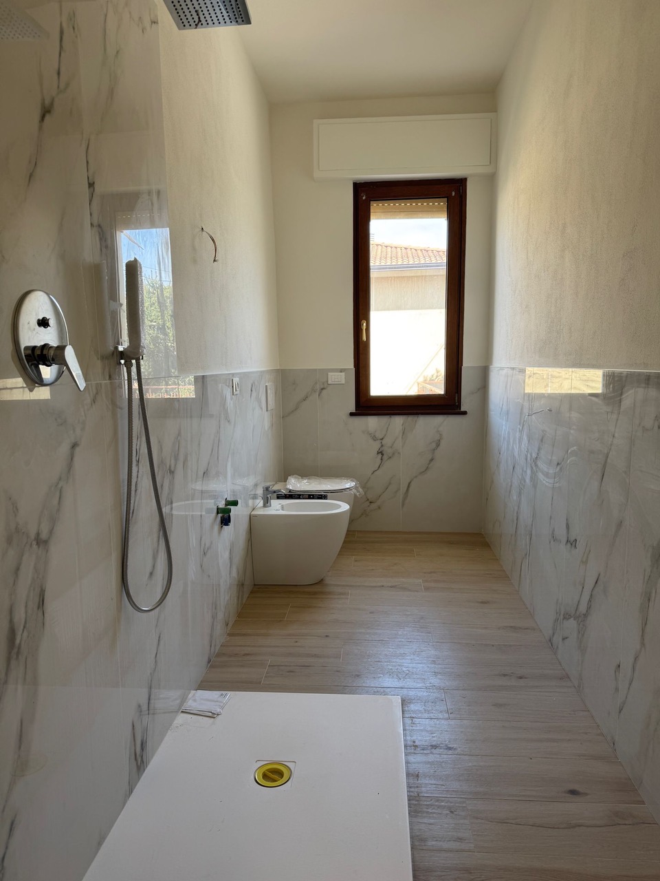 App.to ristrutturato con grande terrazzo