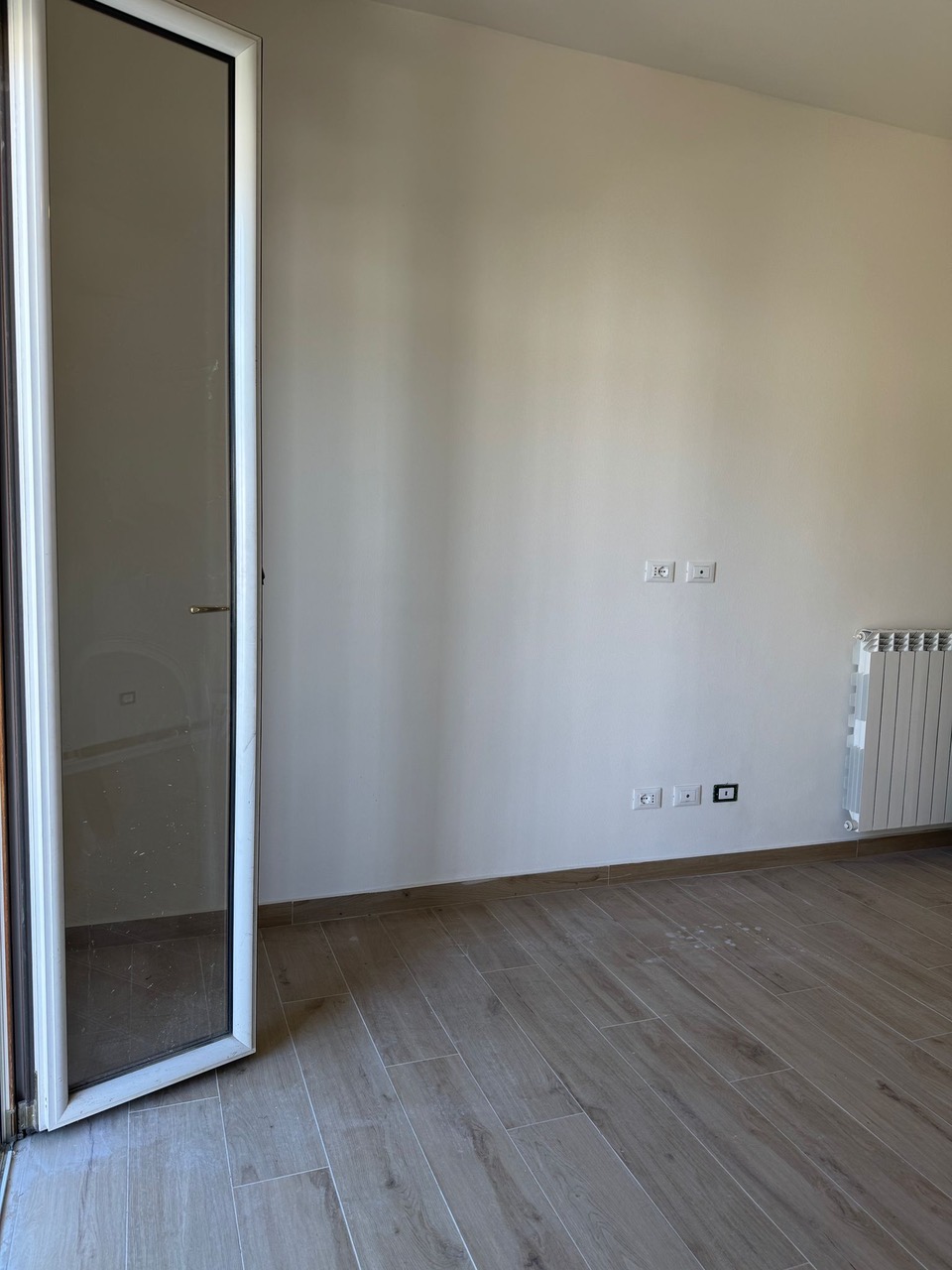 App.to ristrutturato con grande terrazzo