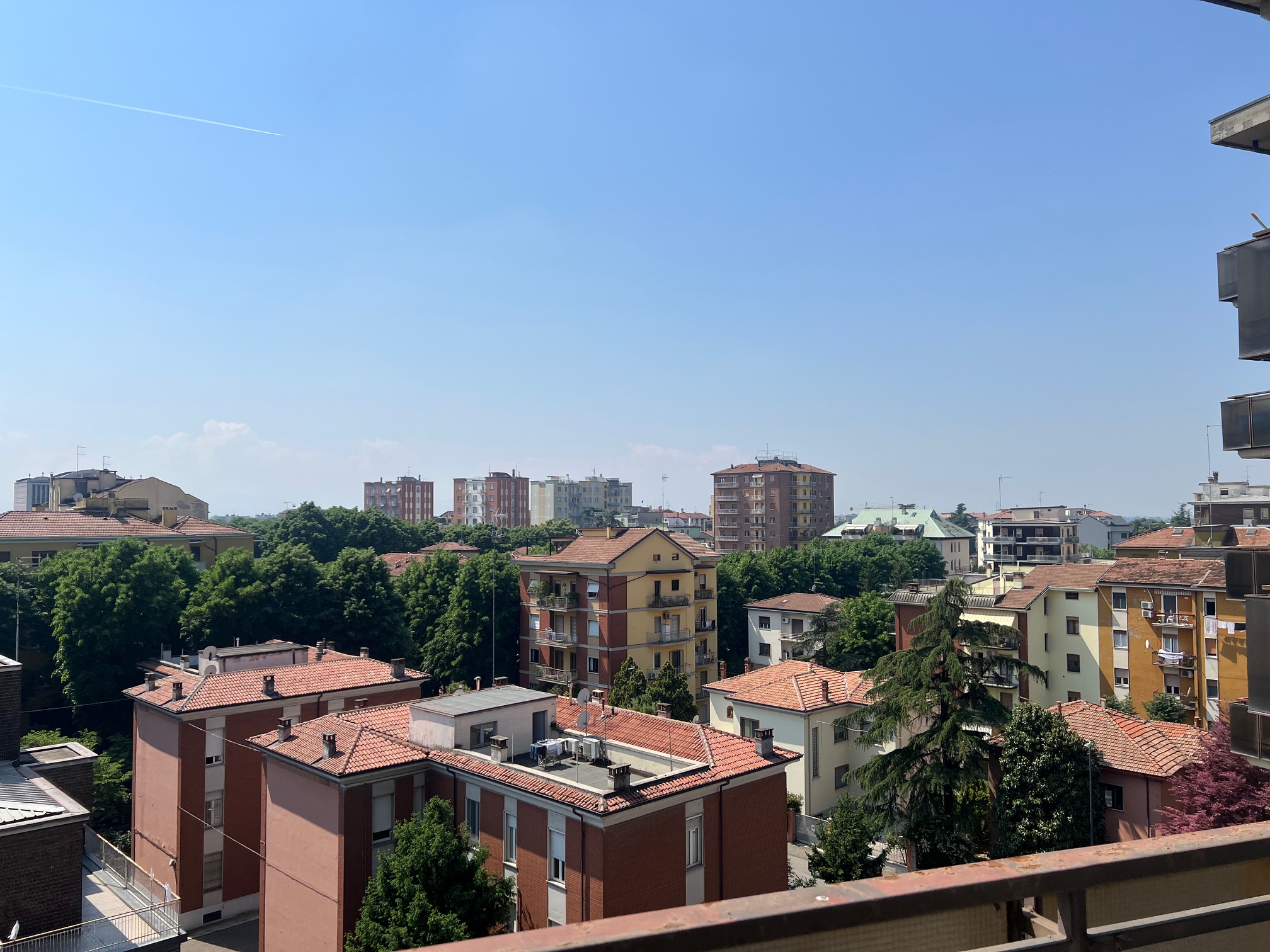 Via Fermi • App.to ristrutturato con box
