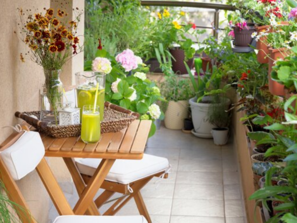 Ampia metratura con balcone e garage