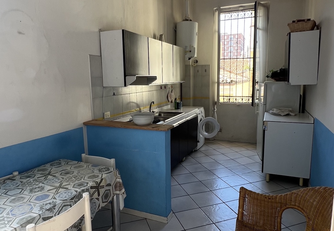 Via Cavour • App.to 90 mq con balcone
