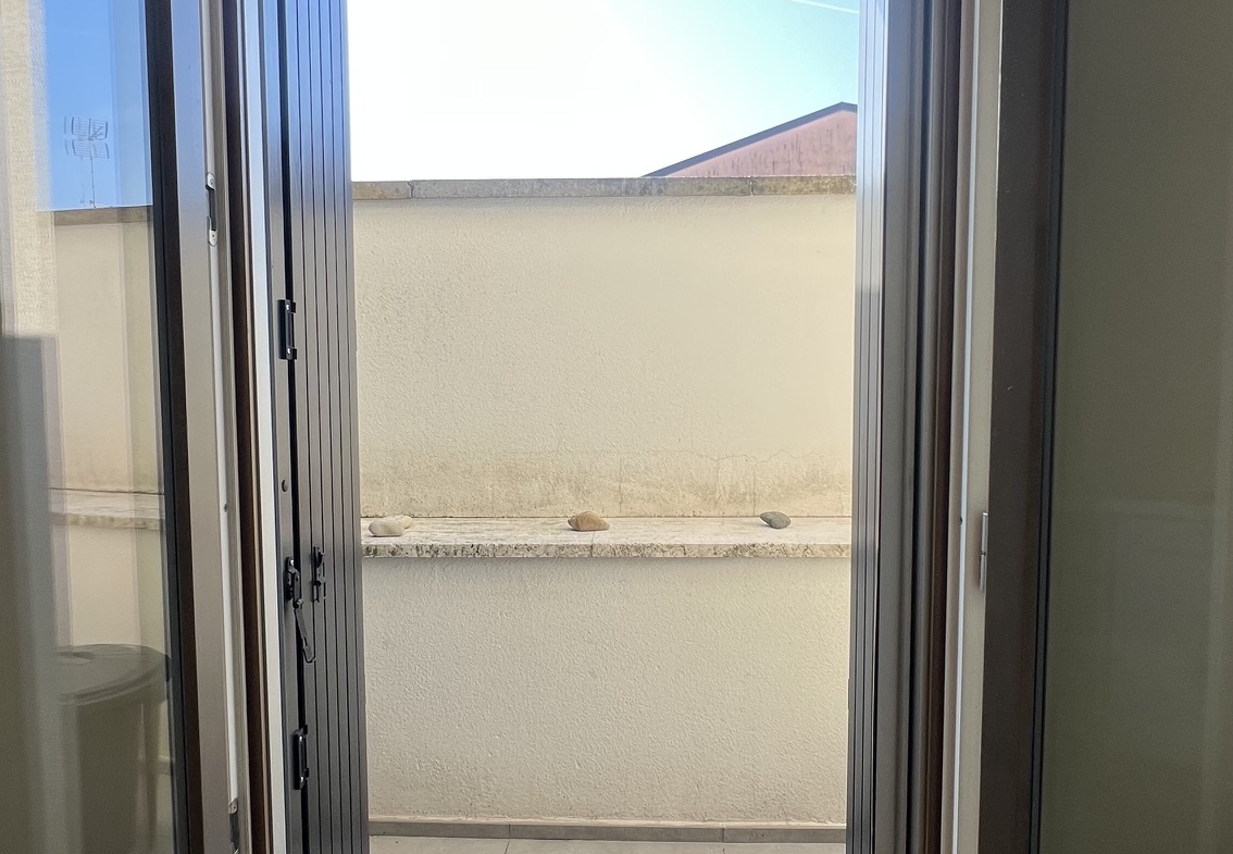 Corso V. Emanuele • App.to 85 mq con due balconi