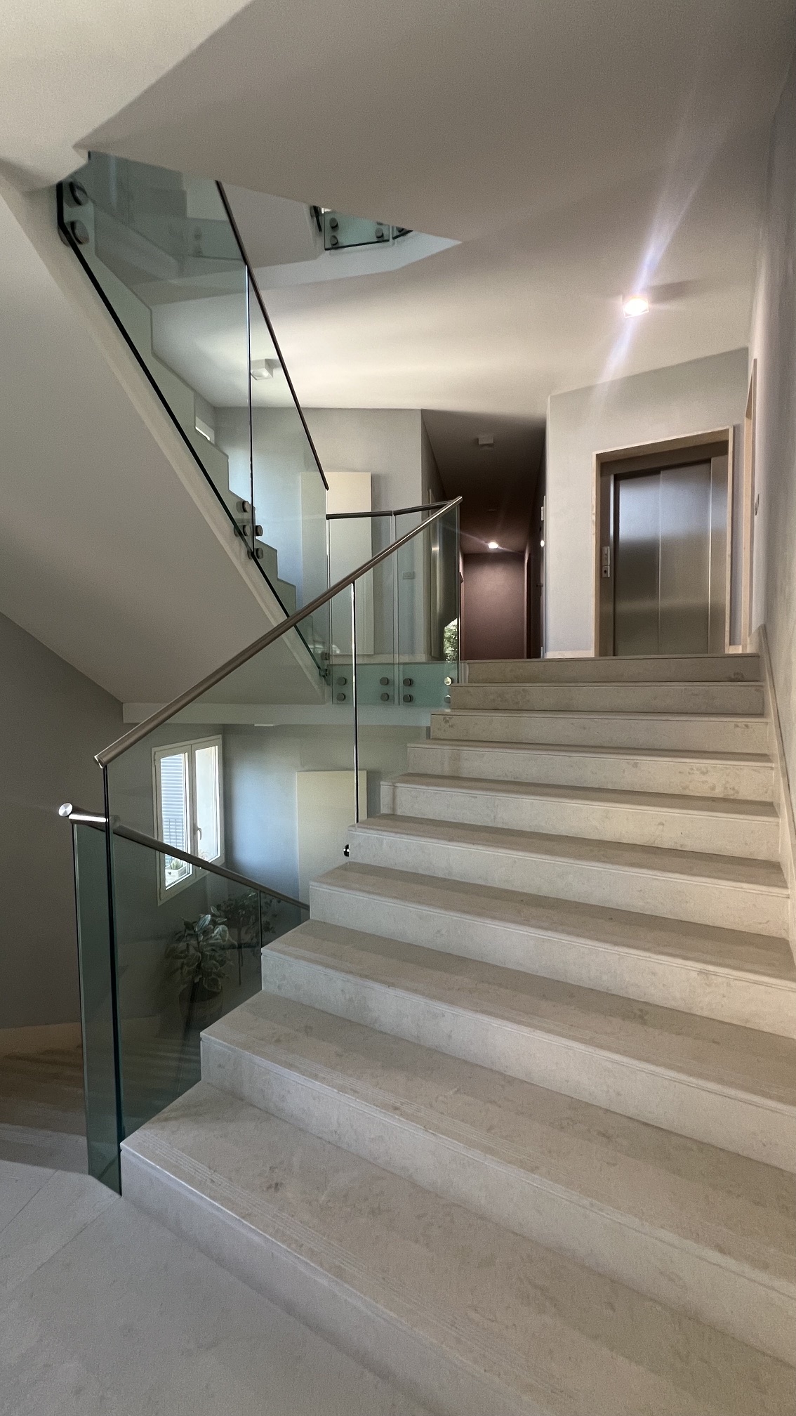 Corso V. Emanuele • App.to 85 mq con due balconi