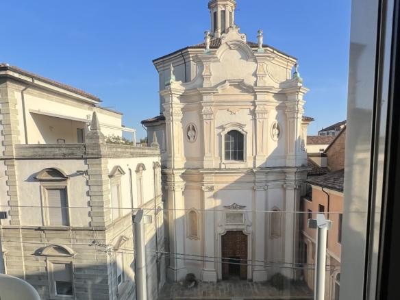 Corso V. Emanuele • App.to 85 mq con due balconi
