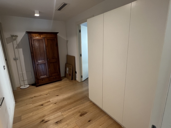 Corso V. Emanuele • App.to 85 mq con due balconi