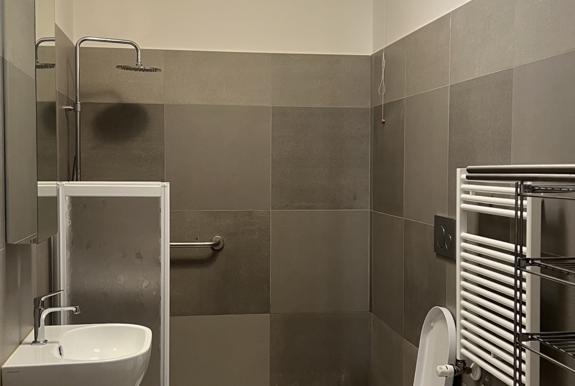 Corso V. Emanuele • App.to 85 mq con due balconi