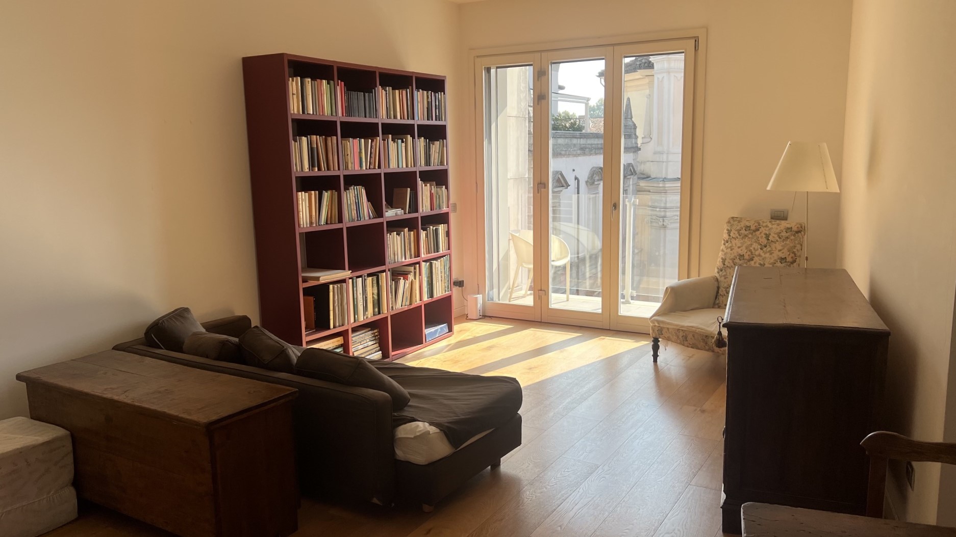 Corso V. Emanuele • App.to 85 mq con due balconi